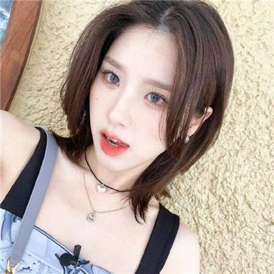 隔壁墓园的男孩